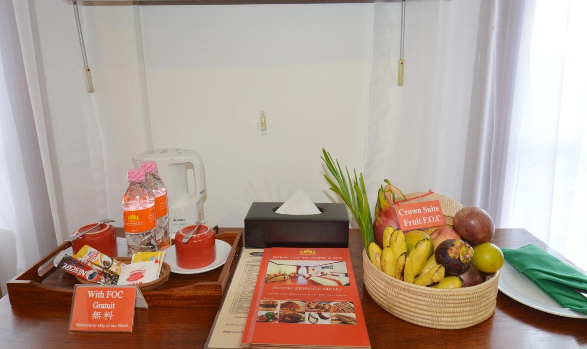 The Suite By Royal Crown Hotel Siem Reap Exterior photo