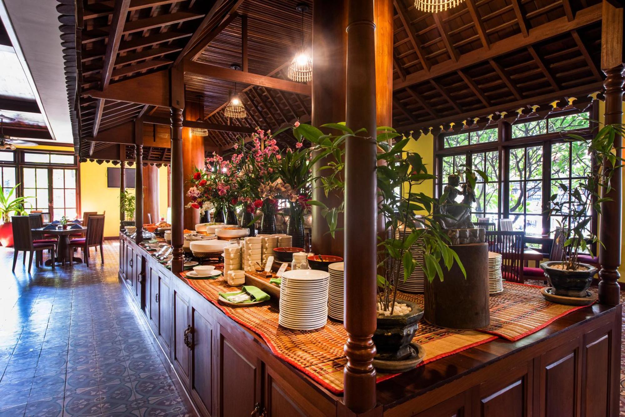 The Suite By Royal Crown Hotel Siem Reap Exterior photo