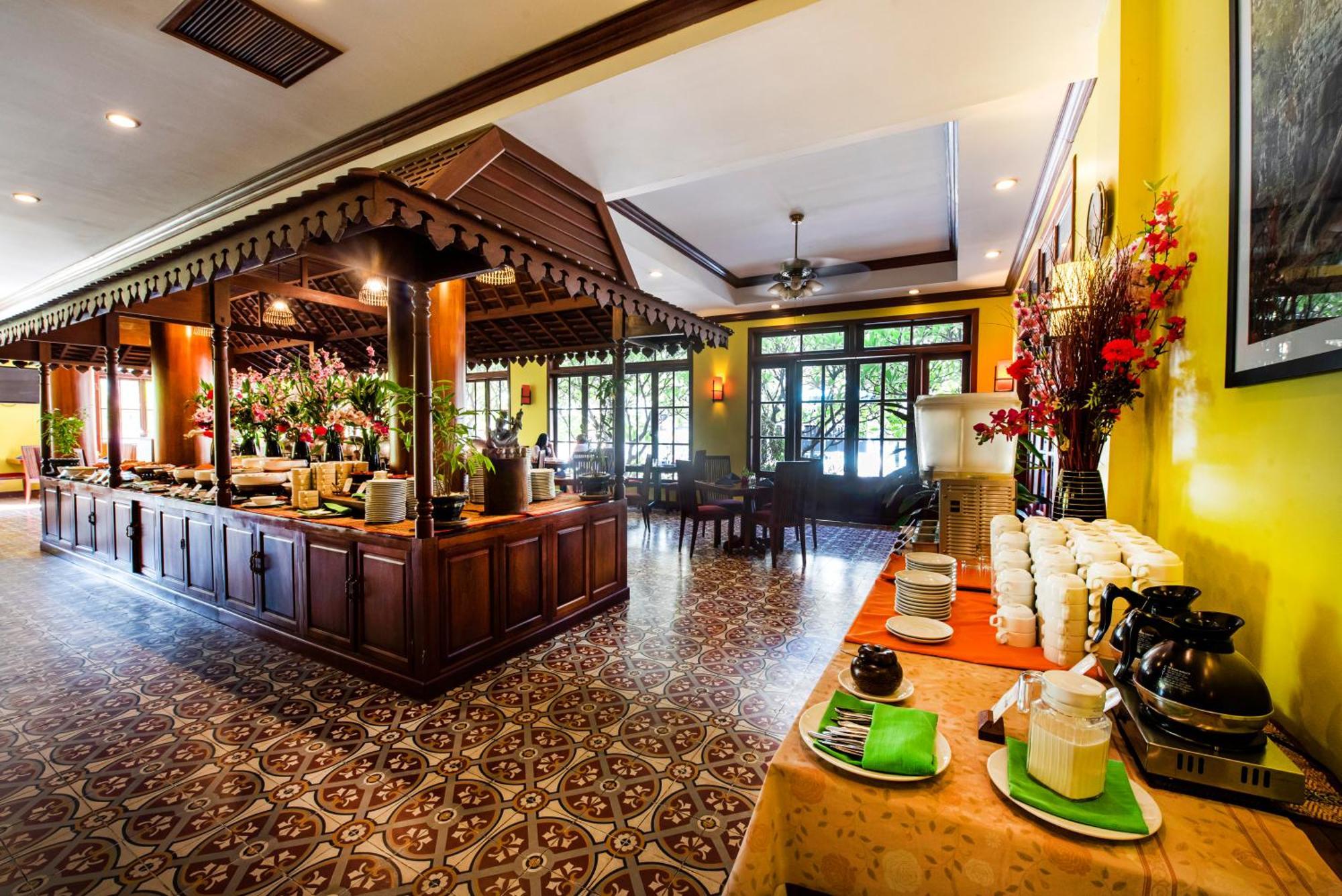 The Suite By Royal Crown Hotel Siem Reap Exterior photo