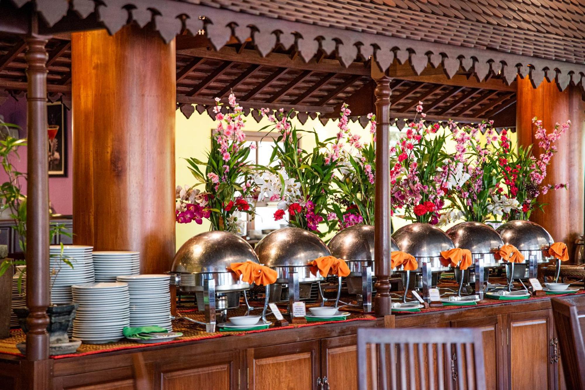 The Suite By Royal Crown Hotel Siem Reap Exterior photo