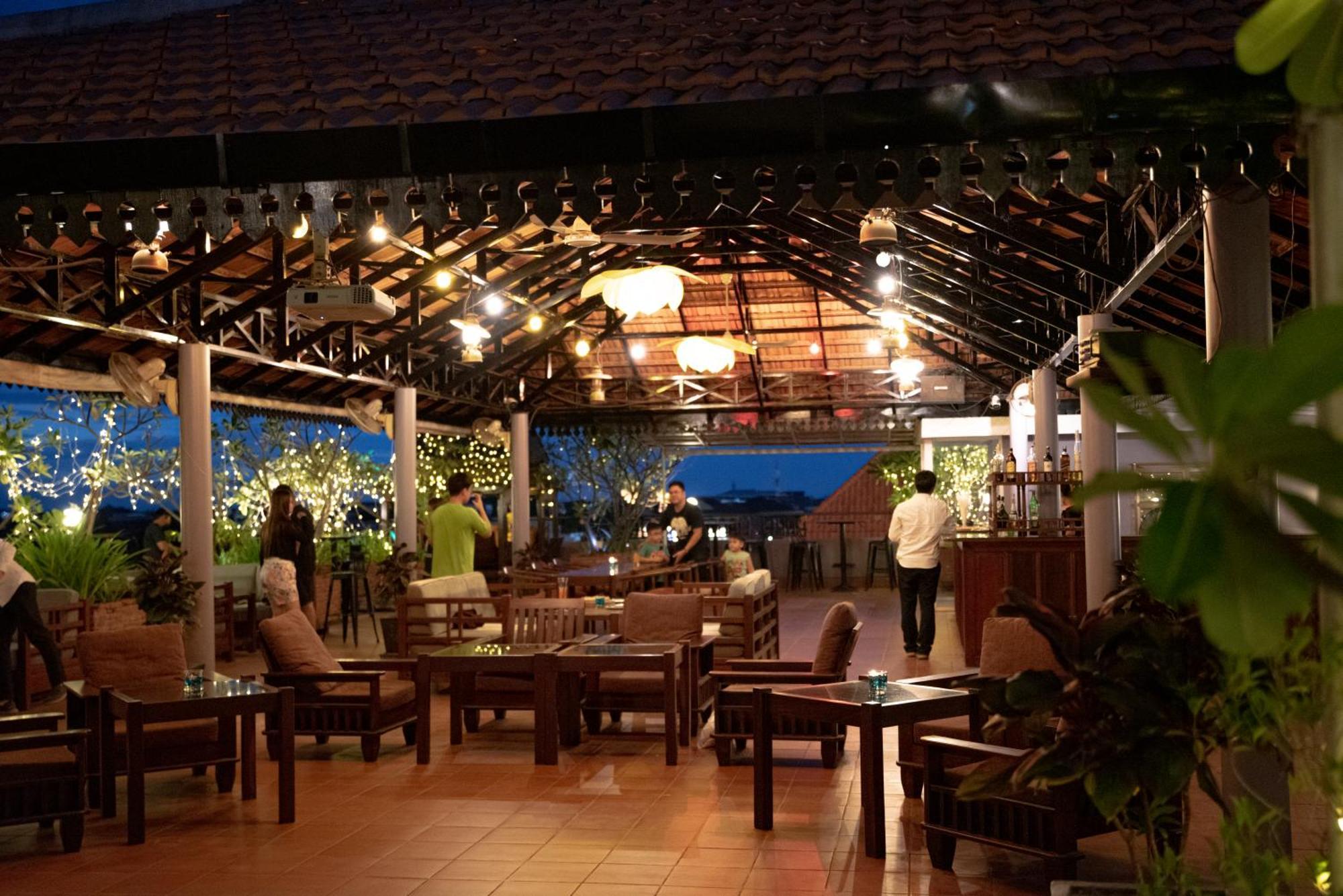 The Suite By Royal Crown Hotel Siem Reap Exterior photo