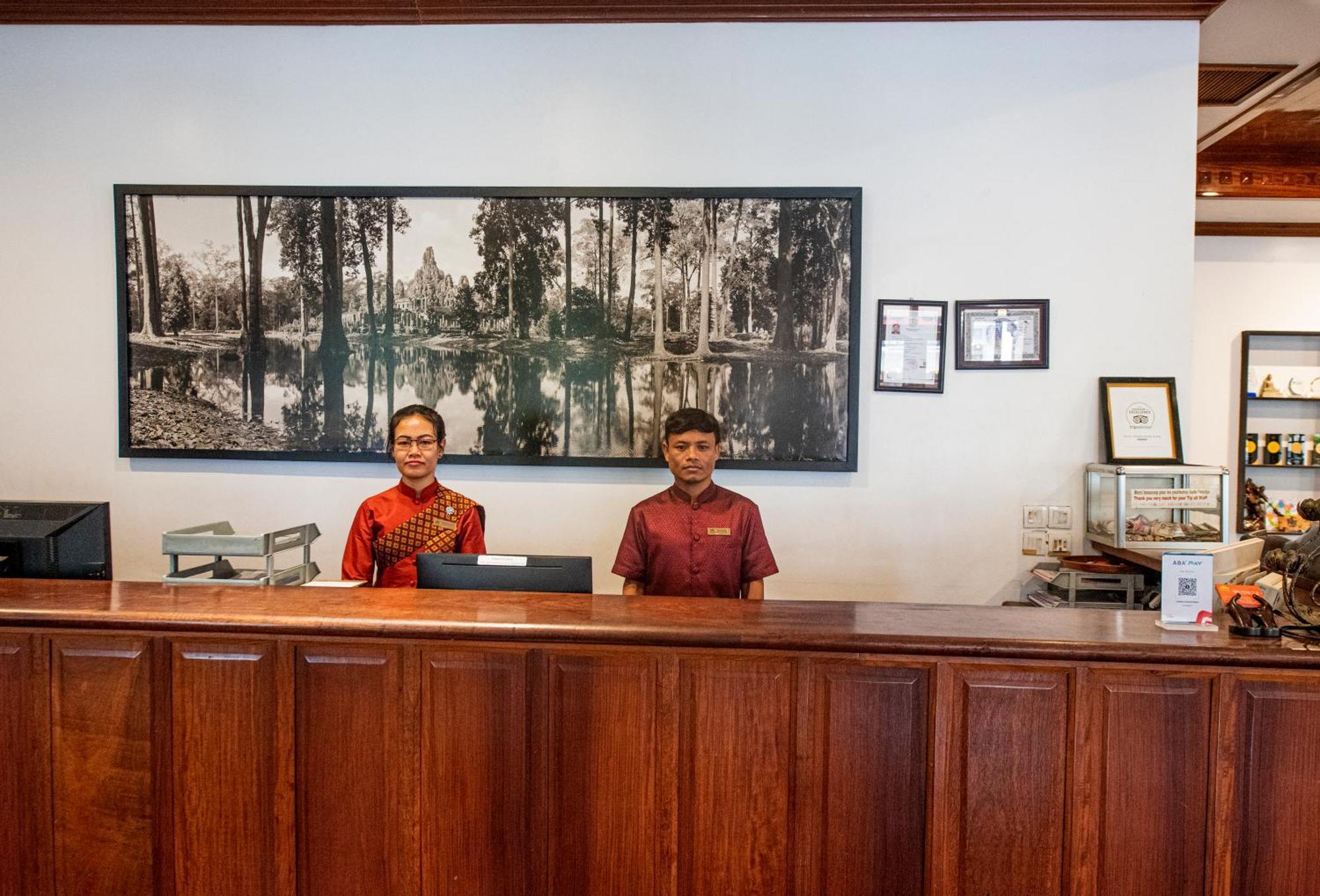 The Suite By Royal Crown Hotel Siem Reap Exterior photo