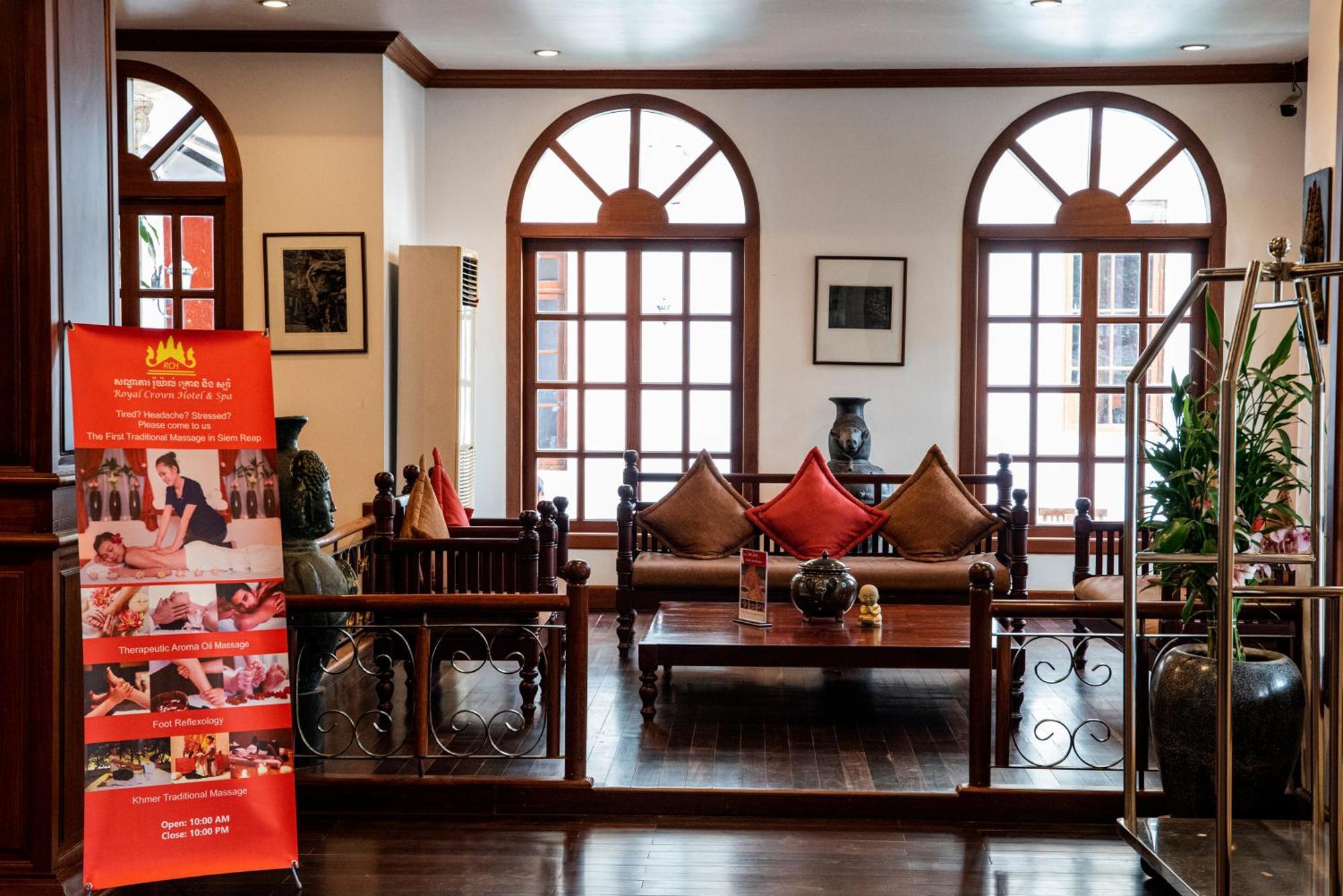 The Suite By Royal Crown Hotel Siem Reap Exterior photo